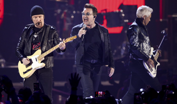 With-or-Without-You-cancao-iconica-do-U2-completa-35-anos-de-lancamento