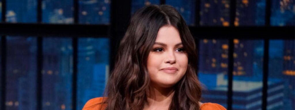 selena-gomez-fala-sobre-novas-músicas-em-entrevista-1024x384